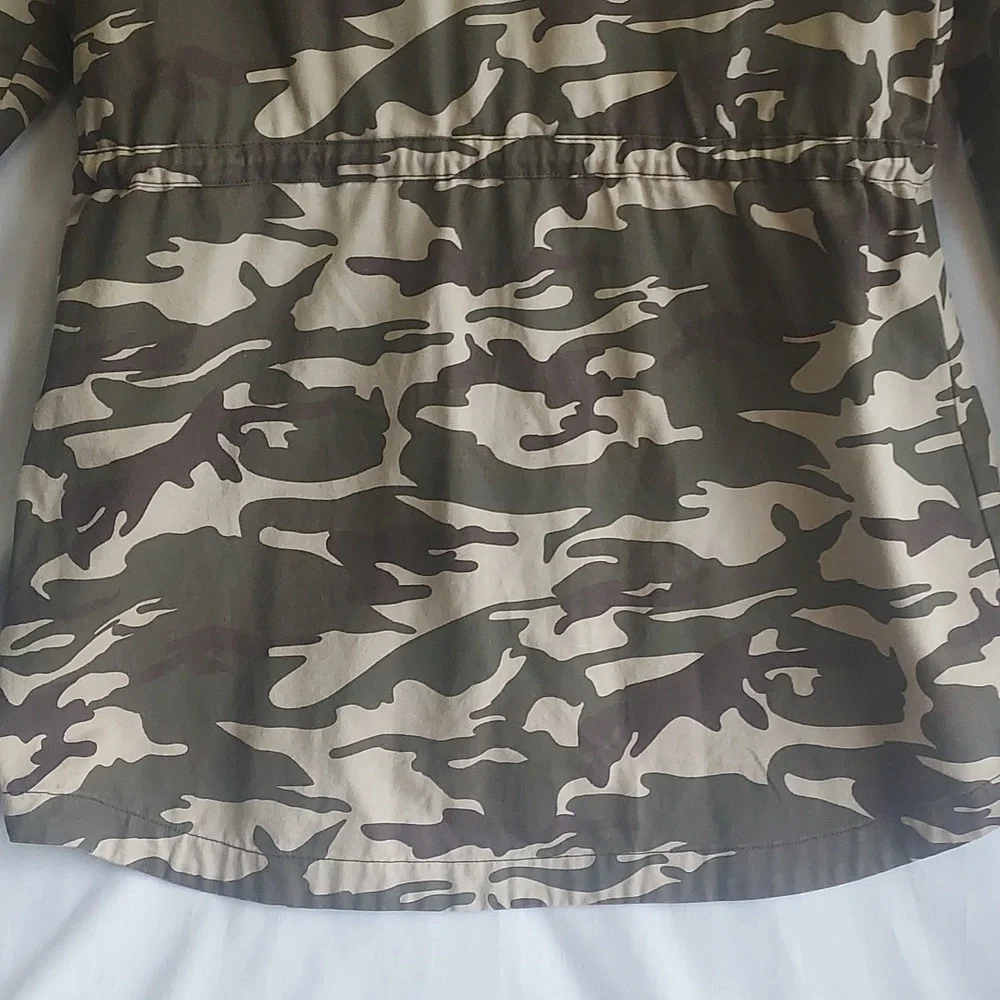 True Religion Womens Olive Camo Military Jacket Size Medium‎